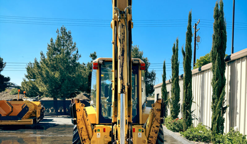 Komatsu WB140 Loader Backhoe full